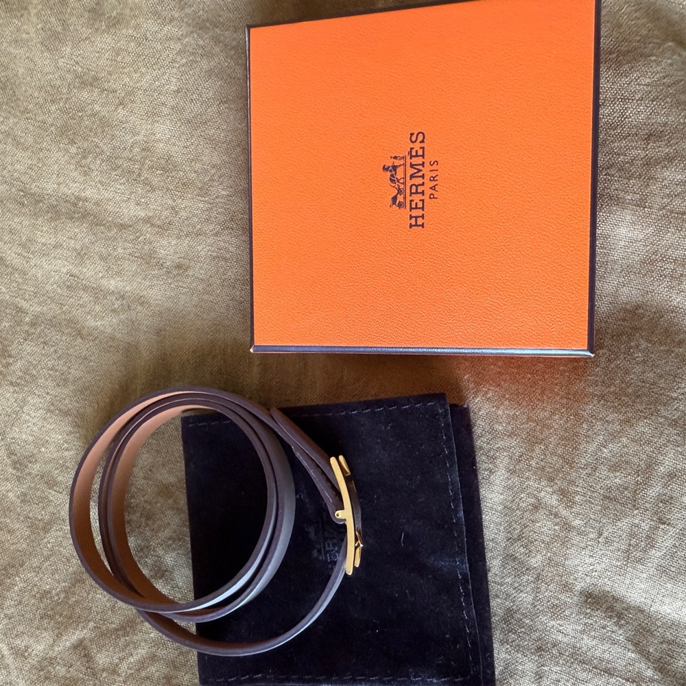 Hermes Behapi Triple Tour Leather Wrap Bracelet in Etoupe - Picture 4 of 10